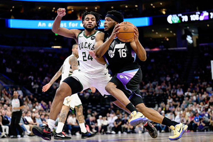 卡姆-托马斯遭雄鹿裁掉 错失季后赛资格赛季终局