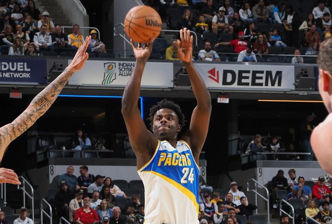 印第安纳步行者力克热火 科比·布朗全面爆发引