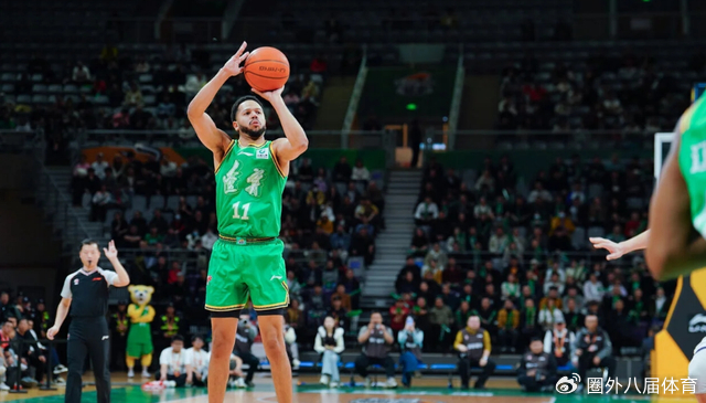 辽宁男篮惜败浙江男篮 关键卡位战失利引外援调