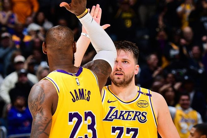 雷霆马刺争夺西部前二 湖人掘金火箭锁定季后赛